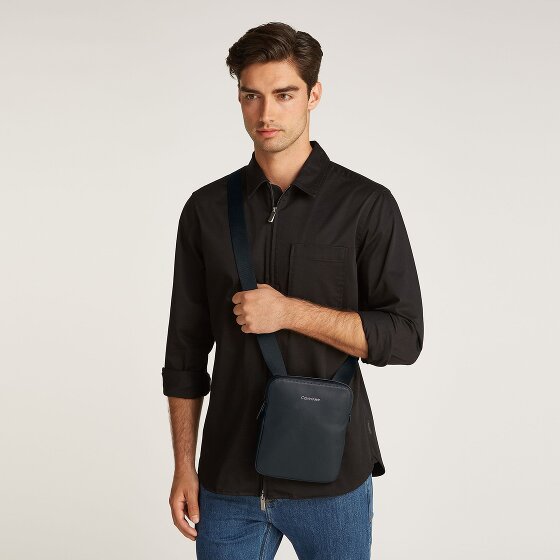 Calvin Klein CK Must Mini Bag Umhängetasche 18 cm