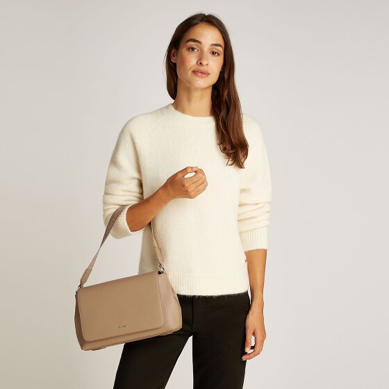 Calvin Klein CK Must Schultertasche 30 cm