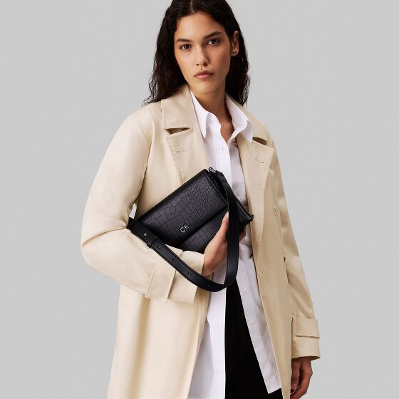 Calvin Klein CK Daily Schultertasche 28 cm