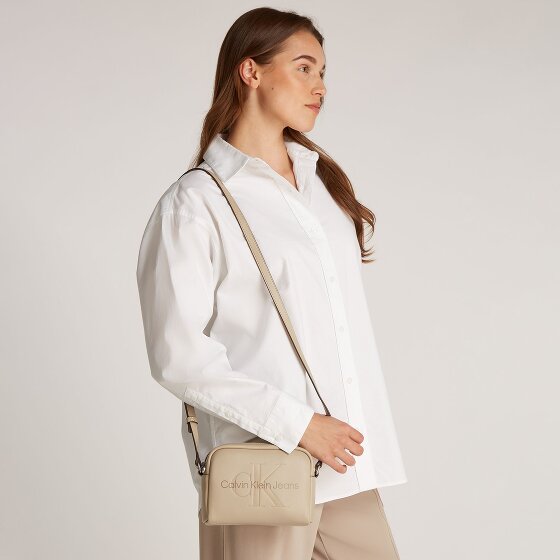 Calvin Klein Jeans Sculpted Mini Bag Umhängetasche 18 cm