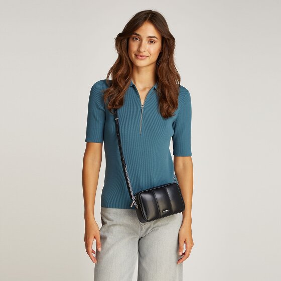 Calvin Klein Line Quilt Umhängetasche 19.5 cm