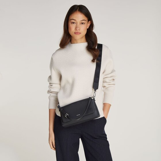 Calvin Klein Ck Must Schultertasche 27 cm