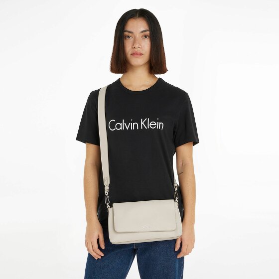 Calvin Klein CK Must Schultertasche 27 cm