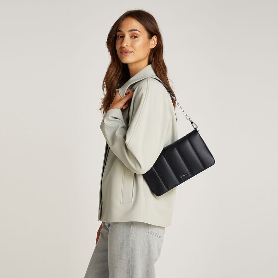 Calvin Klein Line Quilt Schultertasche 28 cm