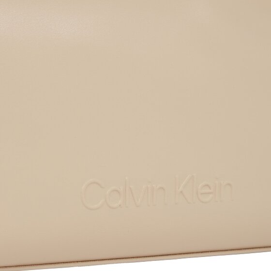 Calvin Klein Embossed Schultertasche 31 cm