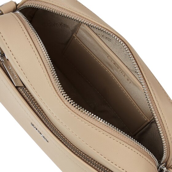 Calvin Klein CK Must Schultertasche 21.5 cm