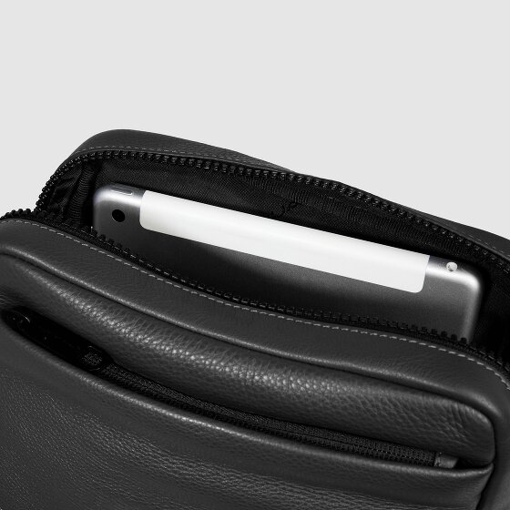 Piquadro Than Umhängetasche RFID Schutz Leder 22 cm
